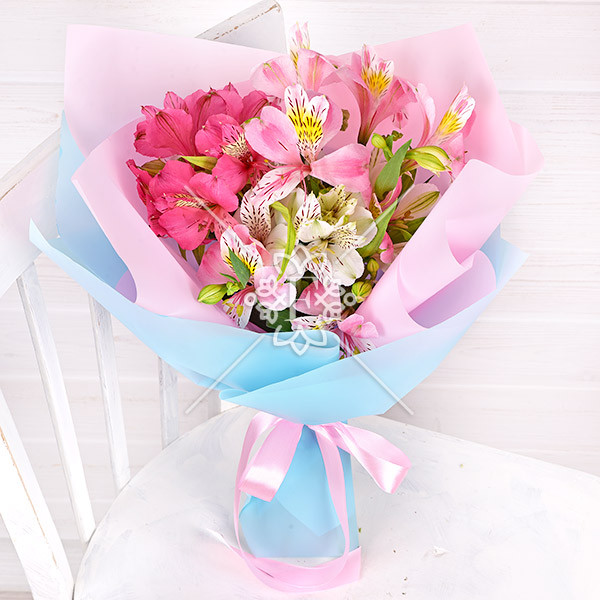 Нежность в каждом лепестке - букет из альстромерий